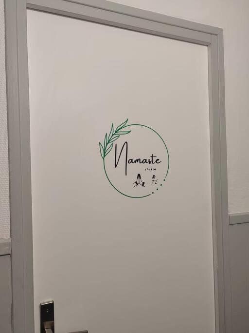 Namaste Studio By T&L Διαμέρισμα Denain Εξωτερικό φωτογραφία